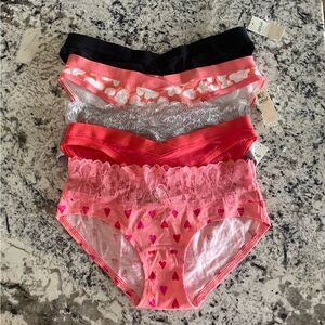 Women's Lace Trim Heart Print Panties - Pink